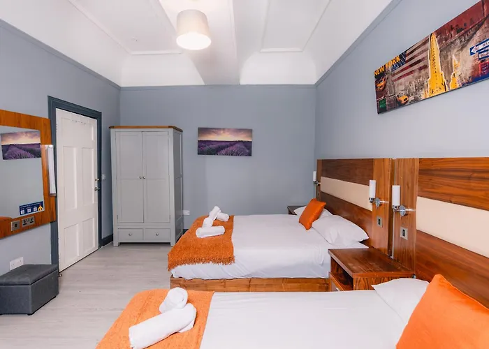 Calton Hill City-centre 3 Bdrm