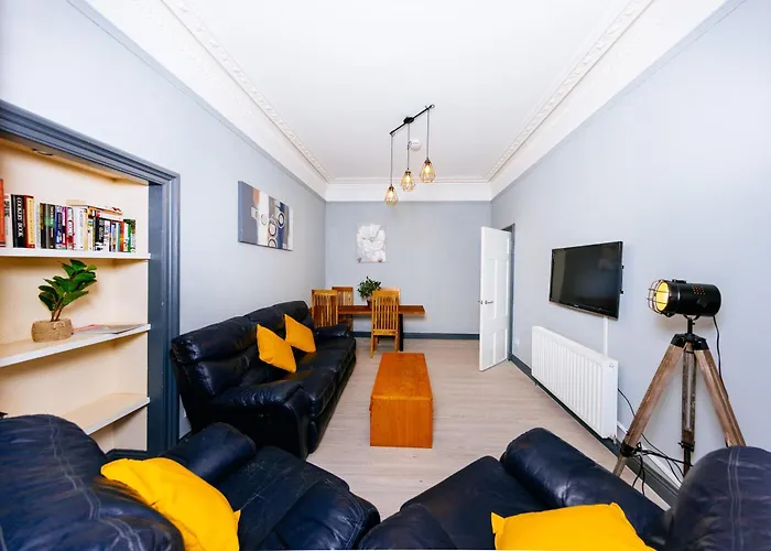 Calton Hill City-centre 3 Bdrm Edinburgh