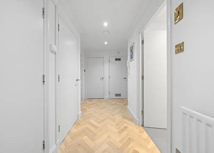 Pilrig Modern 2 Bedroom - *