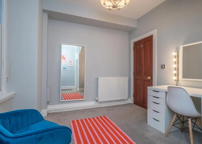 شقة Georgian Elegance With Patio Garden West End - Pass The Keys *