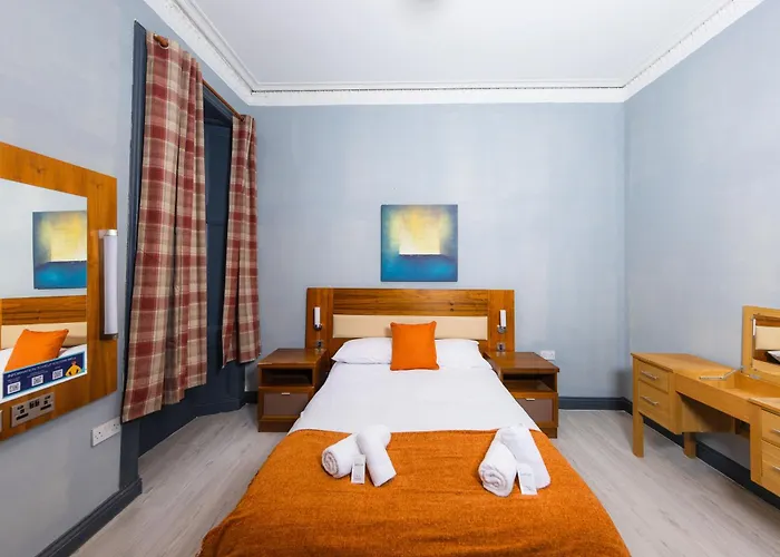 Calton Hill City-centre 3 Bdrm Edinburgh