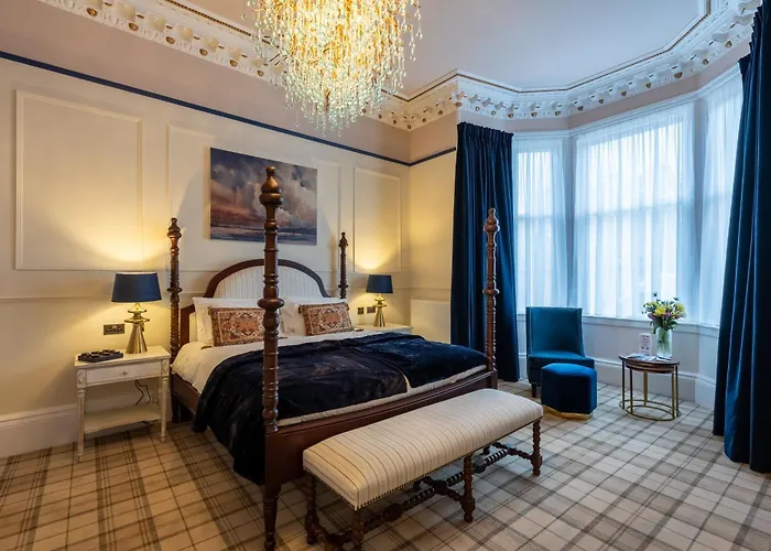 The Gifford 4*