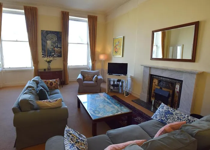 3 Bed In Oc-79008 Holiday home