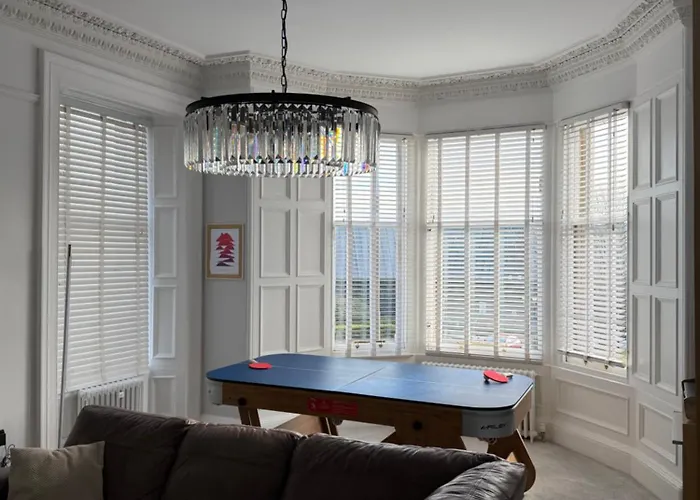 Apartment Luxury Victorian 5 Bedroom By Lady Road