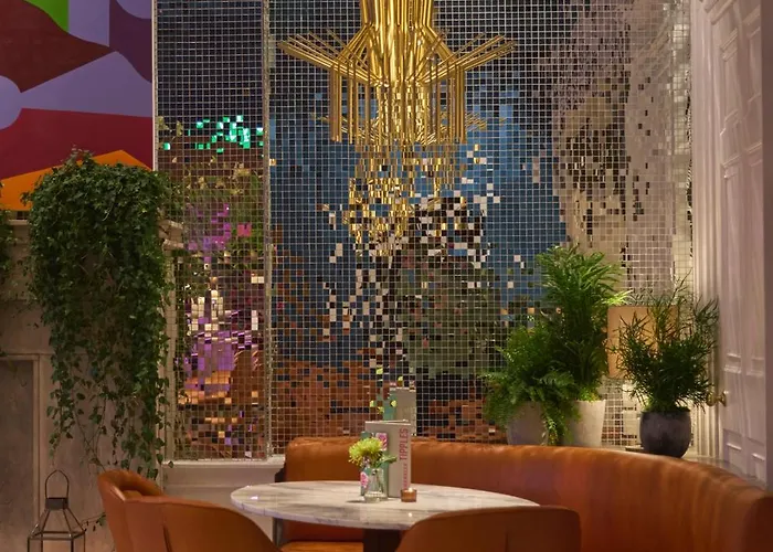 Tigerlily Hotel 4*