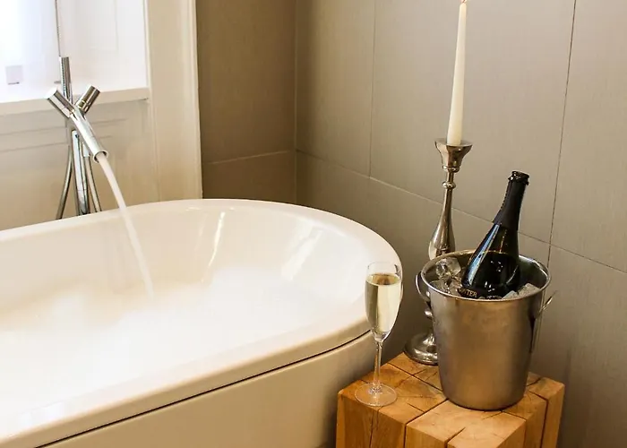 Tigerlily 4* Edinburgh