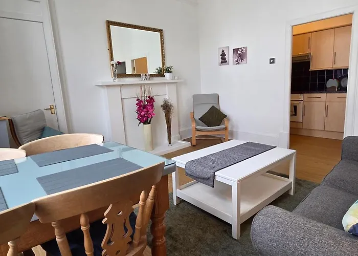 Grindlay Street Residence, 2 Bedroom, 2 Bathroom Close To Castle Apartmán
