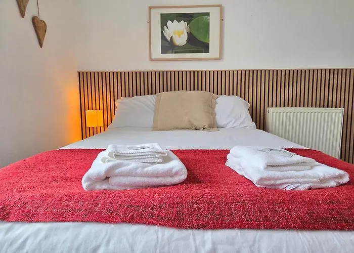Grindlay Street Residence, 2 Bedroom, 2 Bathroom Close To Castle *