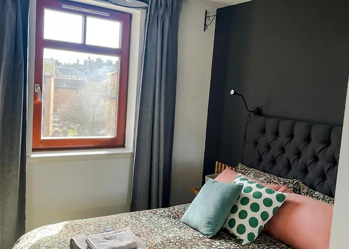 Double With Shared Bathroom Near The Shore And Tram Gasthof