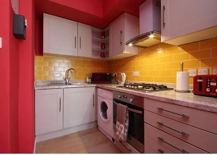 Drumdryan Ground Floor Roomz Edinburgh