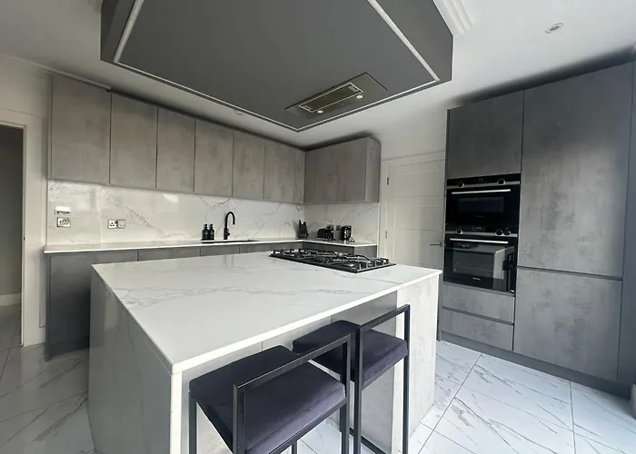 Holiday home Luxury Waterfront Retreat For Groups Edinburgh