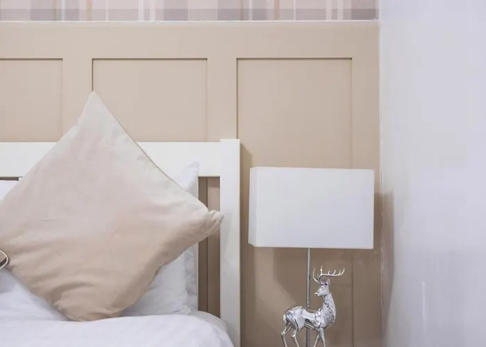 Cowgate's Little Hideout With Free Parking