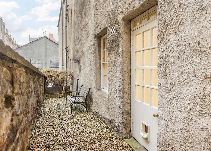 Cowgate's Little Hideout With Free Parking Edinburgh