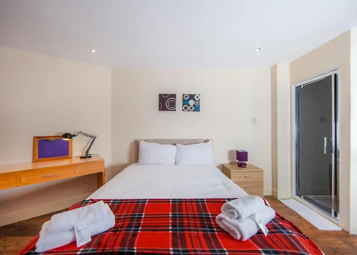 Lovely By The Calton Hill A Edinburgh