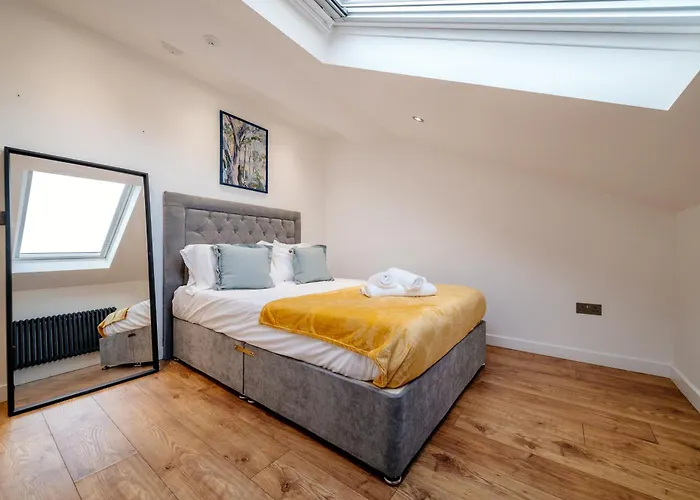 Apartment Duplex Penthouse - 11 Guests 7 Beds 15' Centre *