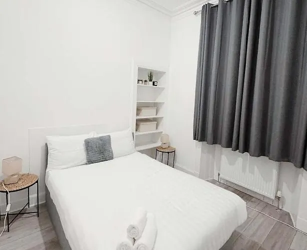 Modern Montgomery Apartment