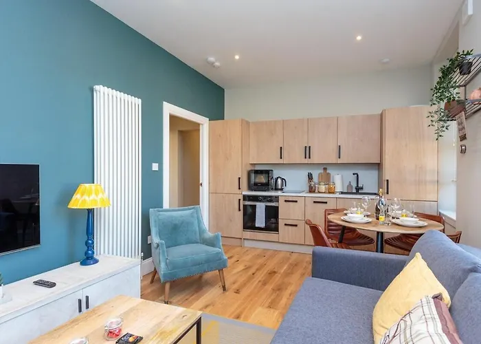 Apartment Centre Chic - Walk To The Castle *