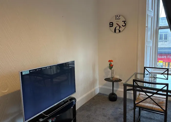 Brigth Victorian Flat Edinburgh