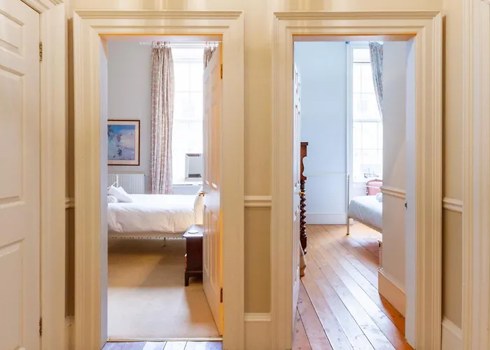 Regal 2bd Georgian Flat In The Heart Of * Edinburgh