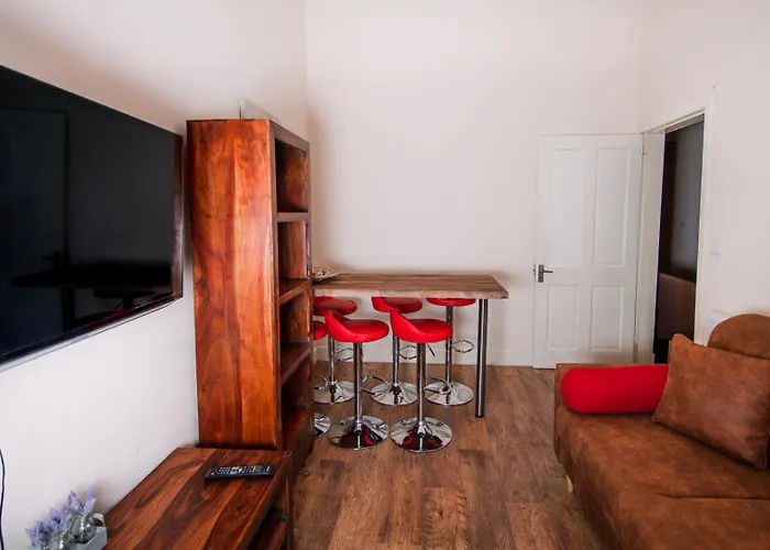 Lovely By The Calton Hill A Apartment