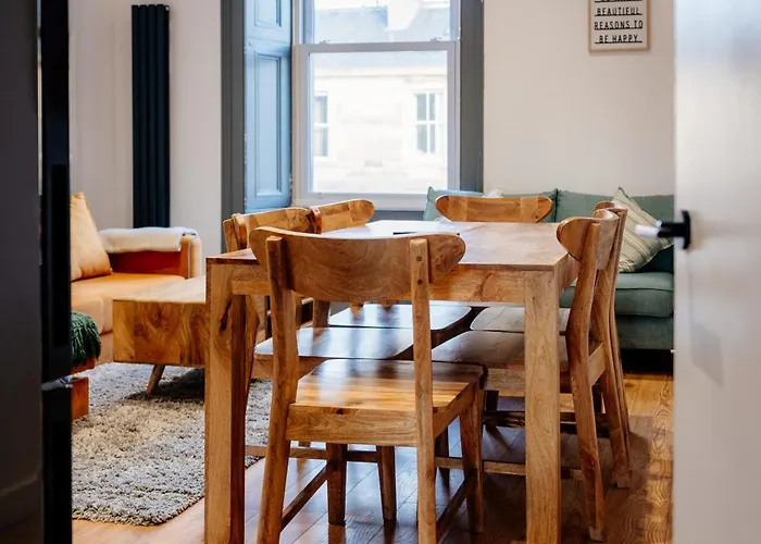 Duplex Penthouse - 11 Guests 7 Beds 15' Centre * Edinburgh