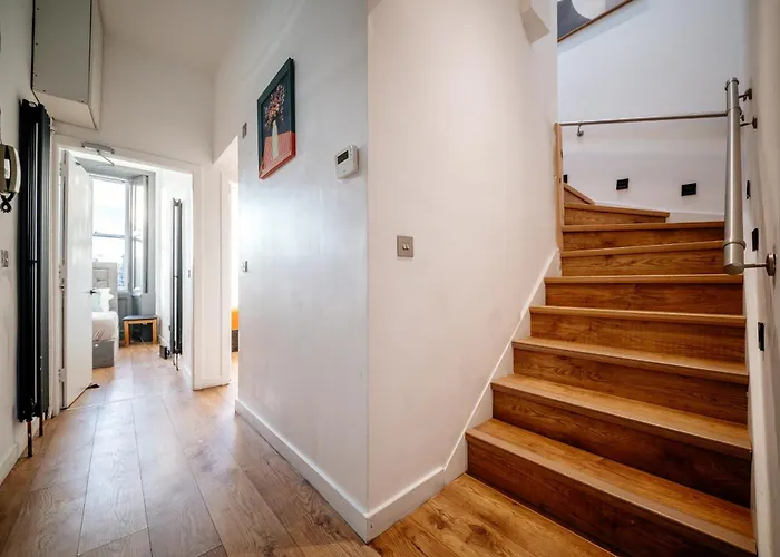 Duplex Penthouse - 11 Guests 7 Beds 15' Centre Apartment Edinburgh