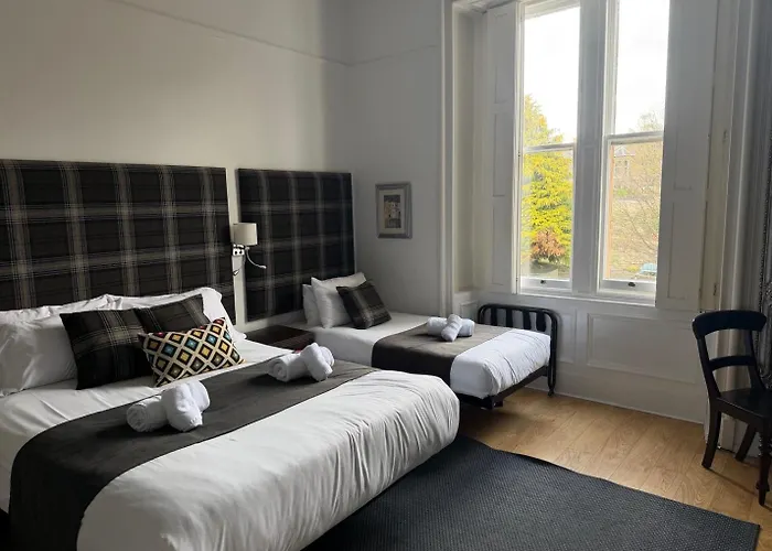 Hotel Edinburgh37 4*