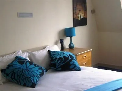 Almond House Edinburgh