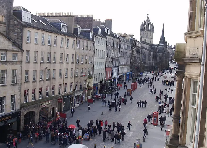 Royal Mile Mansions Apartmán