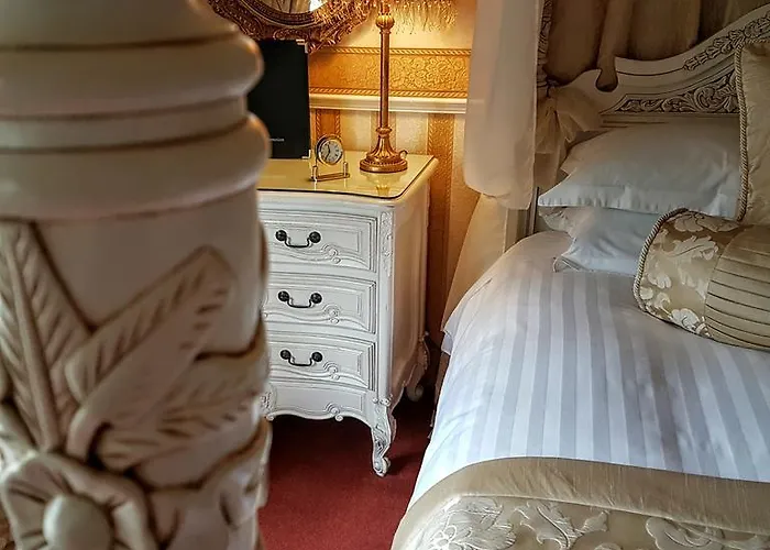 阿玛尔阿瓜旅馆 5* 爱丁堡