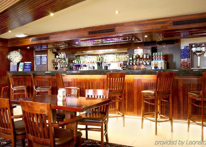 Hotel Express Centre By Ihg 3*