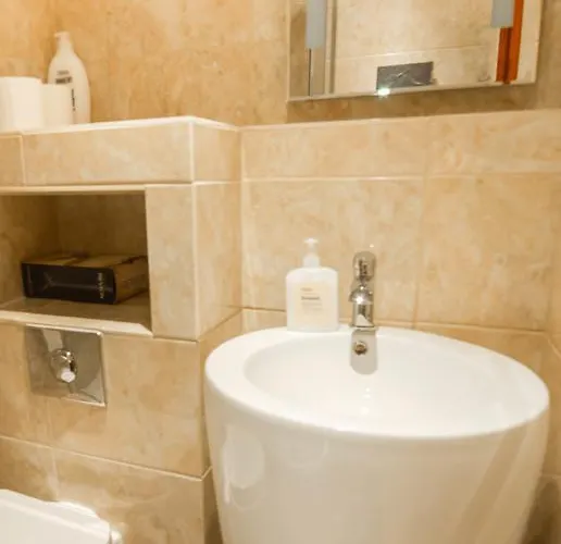 דירה Castle View&grassmarket Flat With Luxury Bathroom אדינבורו