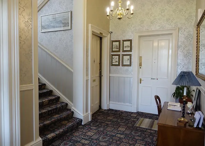 Ashgrove House