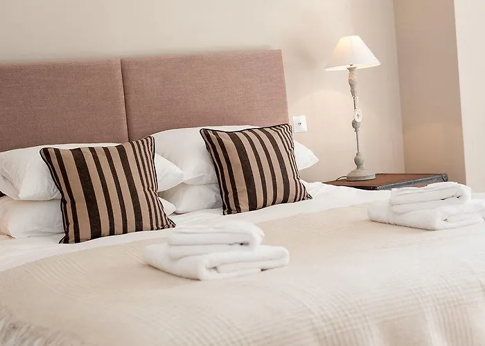 Destiny Scotland - Q-residence * Edinburgh