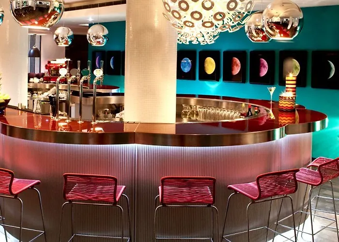 Hotel Radisson Collection Hotel, Royal Mile 5*