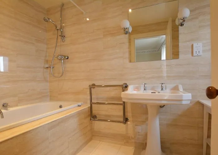 Royal Mile Elegance - Space & Luxury אדינבורו