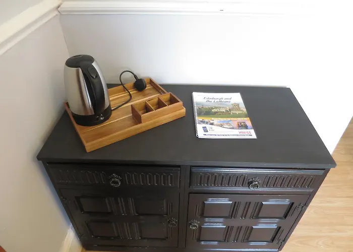 Thornfield Guest بيت ضيافة