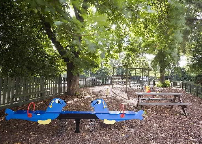 Hotel Express Centre By Ihg