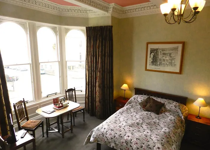 Balmoral 3*