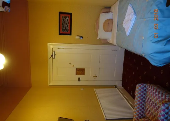 Ashgrove House 3*