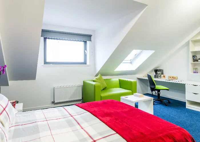 Destiny Student - Shrubhill Appartement