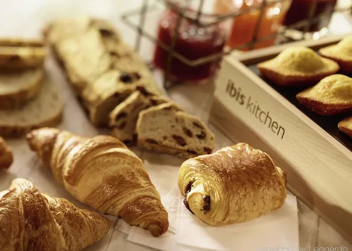 Ibis Centre Royal Mile 3*