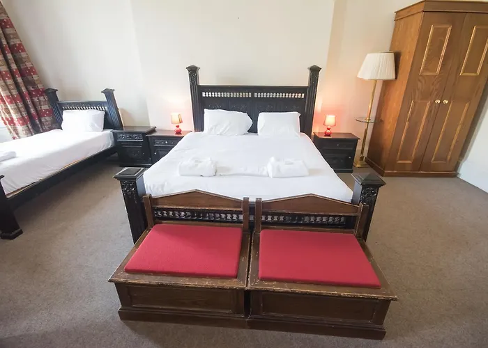 York House Bed & Breakfast 2*