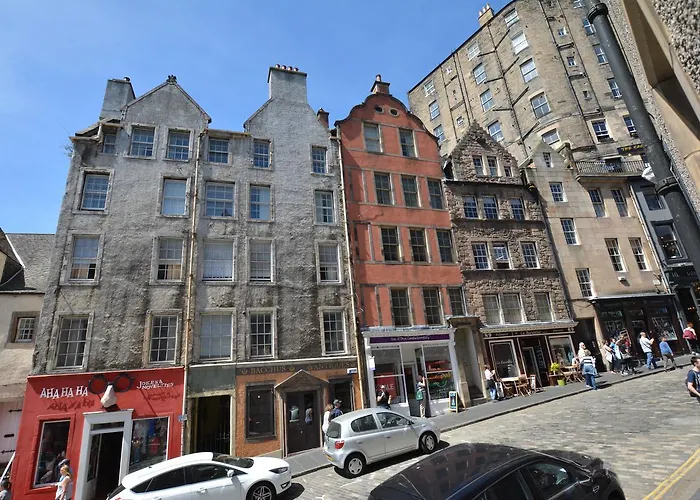 The West Bow, Old Town * Edinburgh