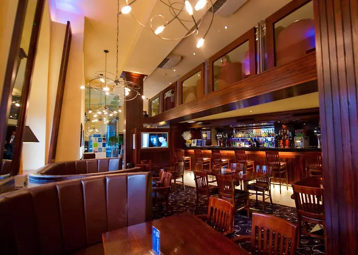 Express Centre By Ihg Hotel