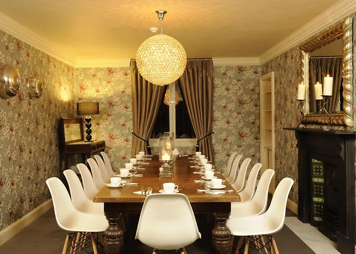Hotell Grove House 4*