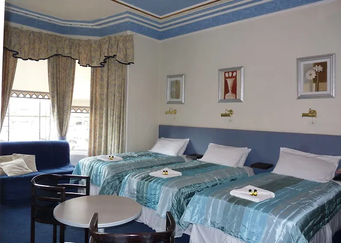 Alba Hills 3* Edinburgh