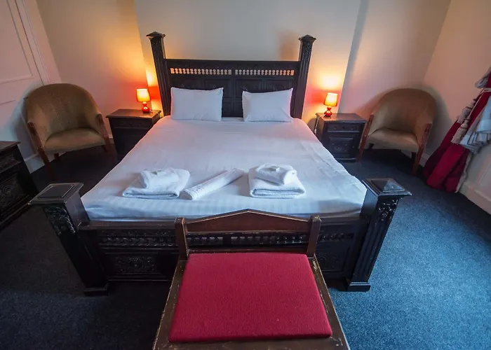 York House Bed & Breakfast 2*