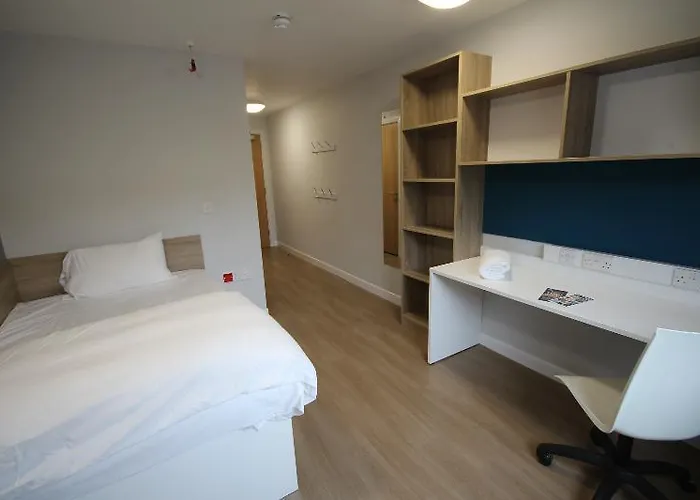 Edinburgh Haddington Place Hostel *