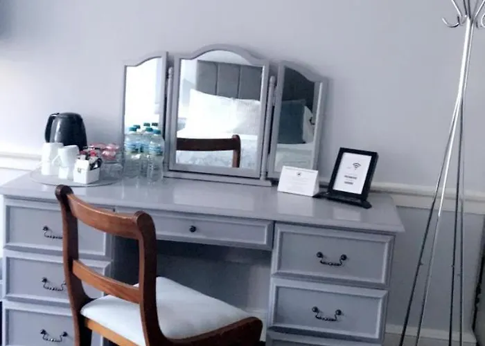 Edinburgh Central Rooms Гостевой дом 3*